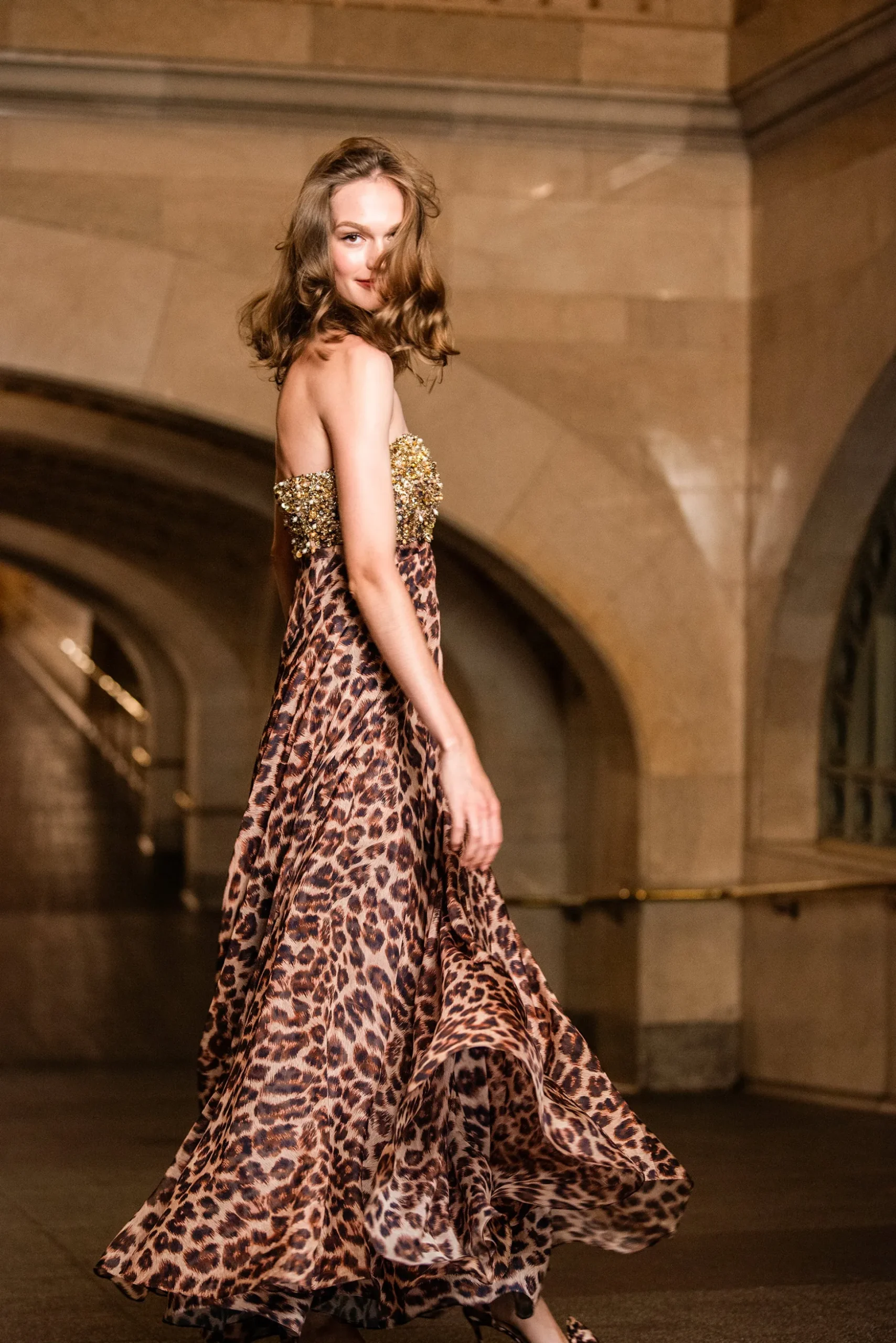 Sachin & Babi Strapless<Ames Gown - Big Cat Bigcat