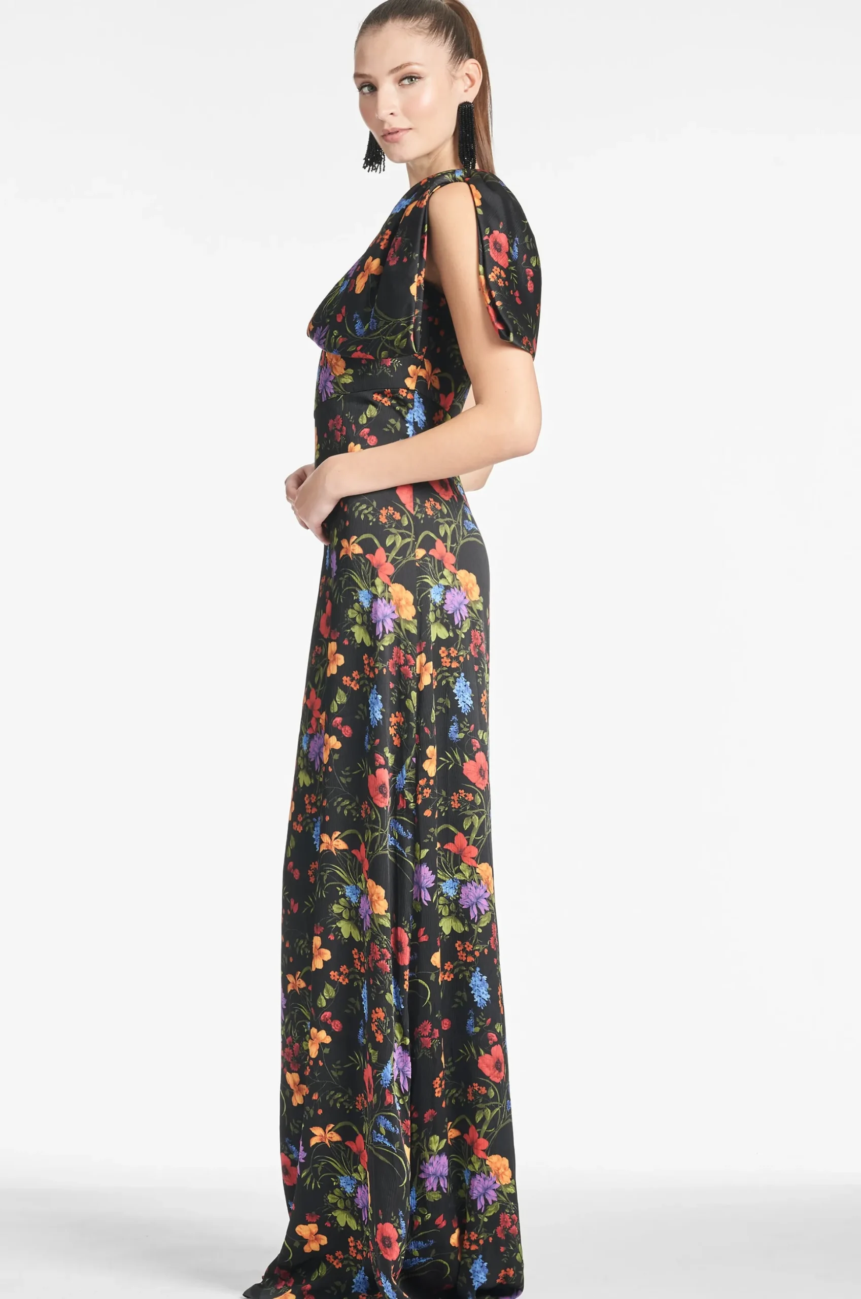 Sachin & Babi Plus Sizes|One Shoulder<Chelsea Gown - Noir Wildflower Noirwildflower