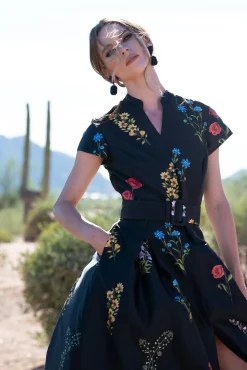 Sachin & Babi Plus Sizes|Short Sleeve<Marta Gown - Noir Bouquet Noirbouquet