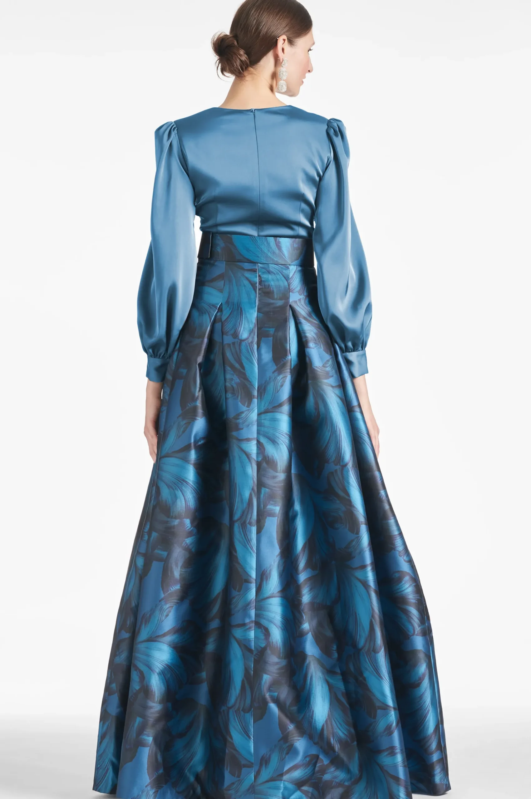 Sachin & Babi Plus Sizes|Long Sleeve<Zoe Gown - Smokey Slate/Tonal Petal Smokeyslate/tonalpetal